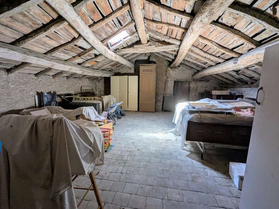 Maison à HURIGNY