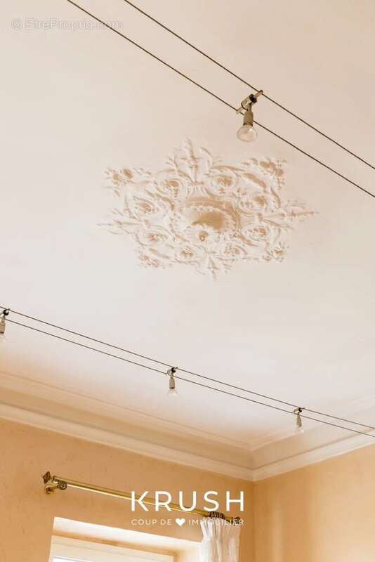 Appartement à MARSEILLE-1E