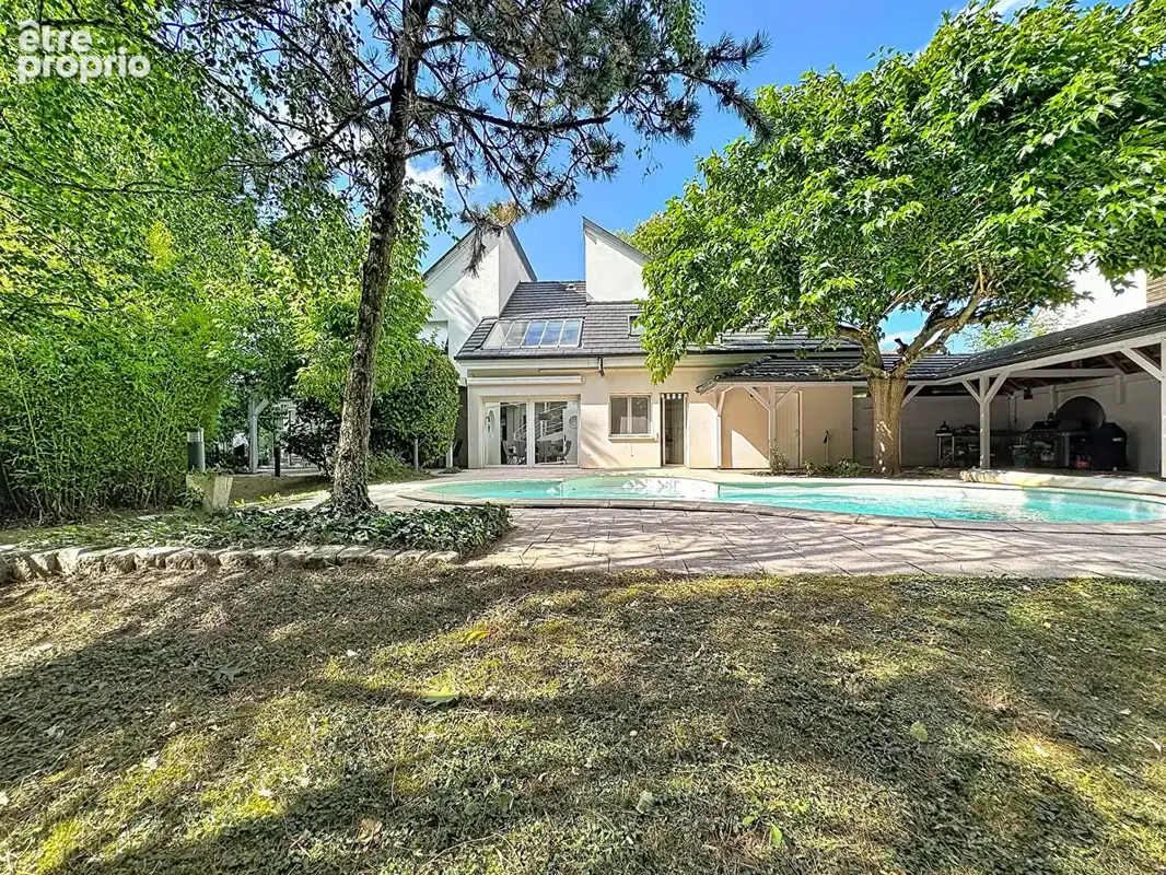 Maison d'architecte de 6/7P sur 10.56 ares - photo 5
