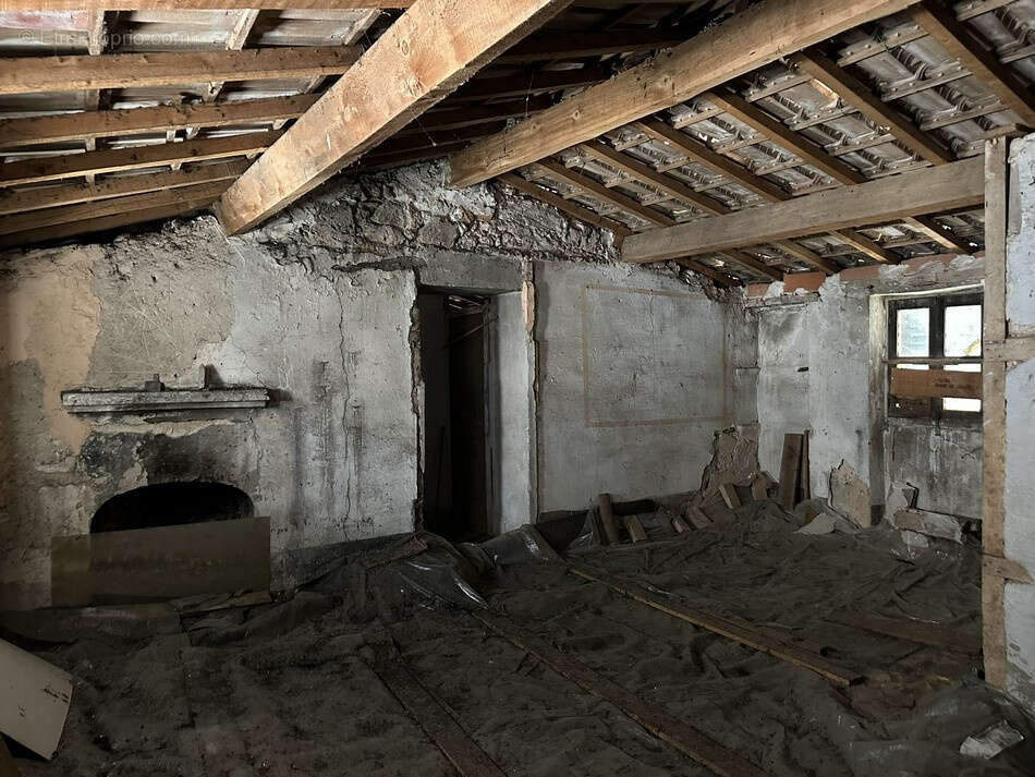 Appartement à UTELLE