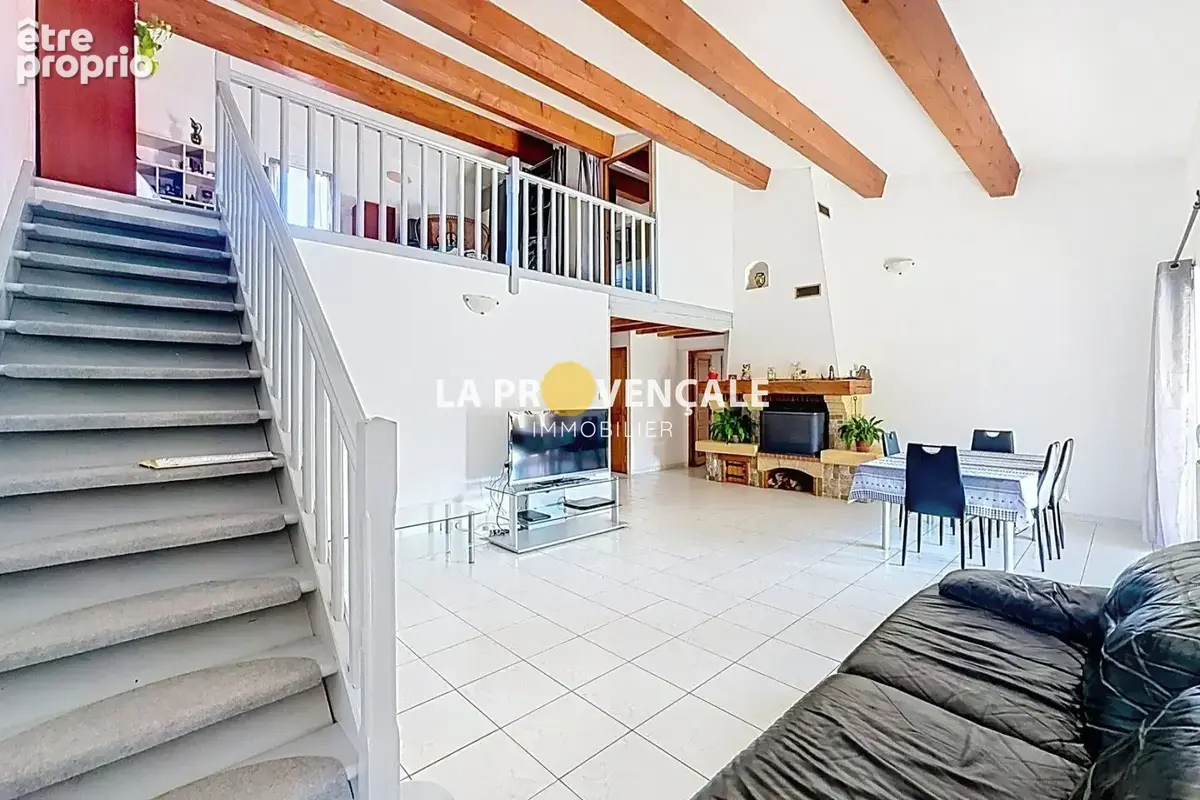 Maison 6 pièces 140 m² à vendre à Trets (13530) - photo 6