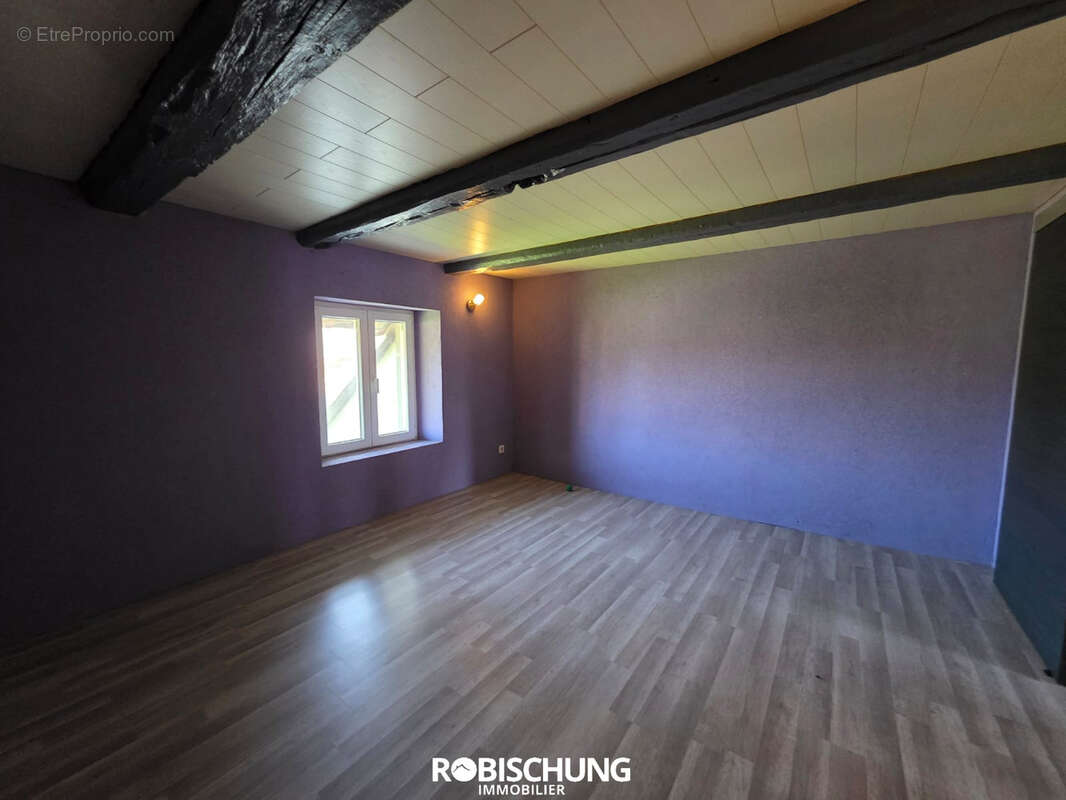 TRAUBACH LE BAS : Maison de 187 m2 avec dépendance - photo 8