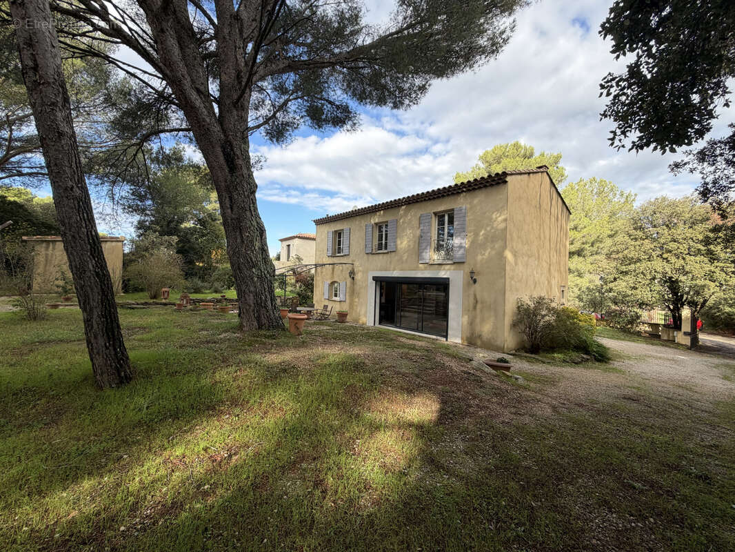 Maison à CORNILLON-CONFOUX