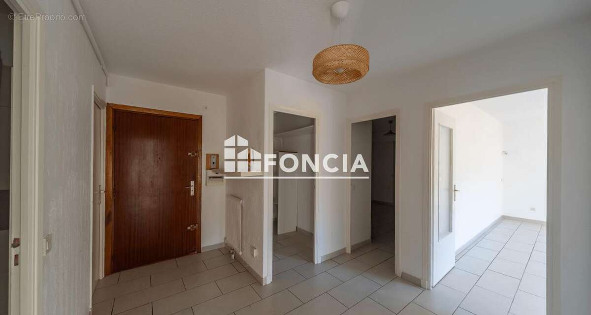 Appartement à HYERES