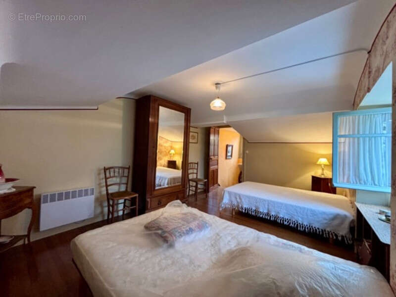 Maison à TRIE-SUR-BAISE