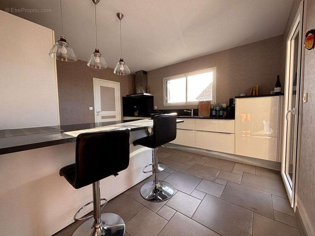 Maison à SAINT-MELOIR-DES-ONDES