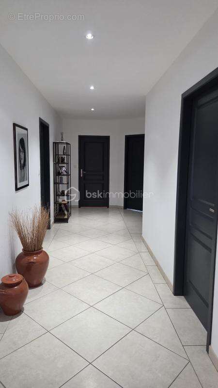Magnifique propriete de 370m² - photo 7