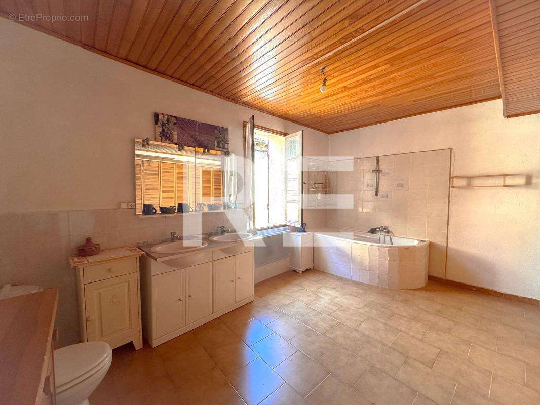 Demeure de caractère 218 m² avec cour interieure & atelier - photo 10