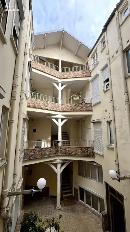 2 pièces plein de charme au coeur de la rue de Charenton - 31 m2 au sol - photo 12