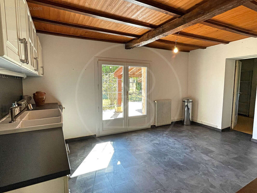 Maison à RAZAC-DE-SAUSSIGNAC