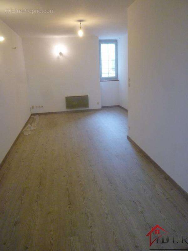 Appartement Type III ancien Rénové - photo 3