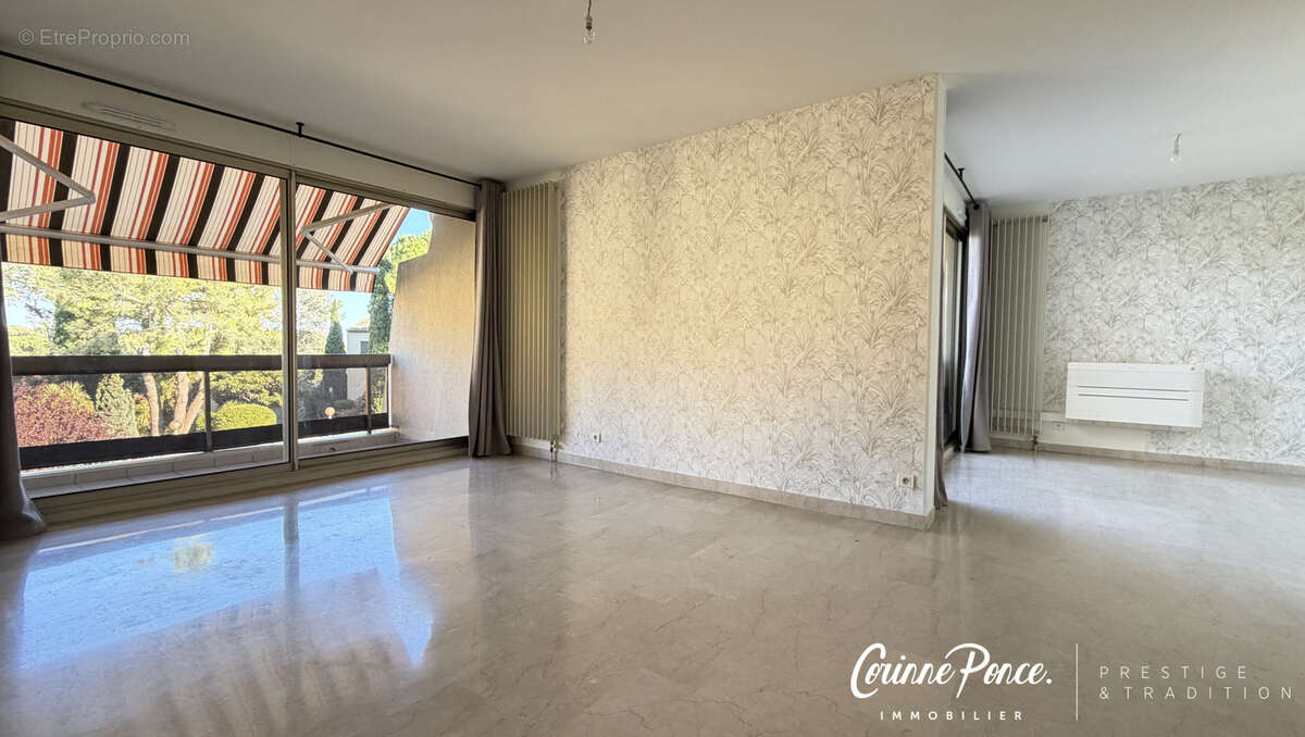 Nimes centre quartier residentiel cigale superbe appartement p5 terrasses cave parking prive dans residence av - photo 5