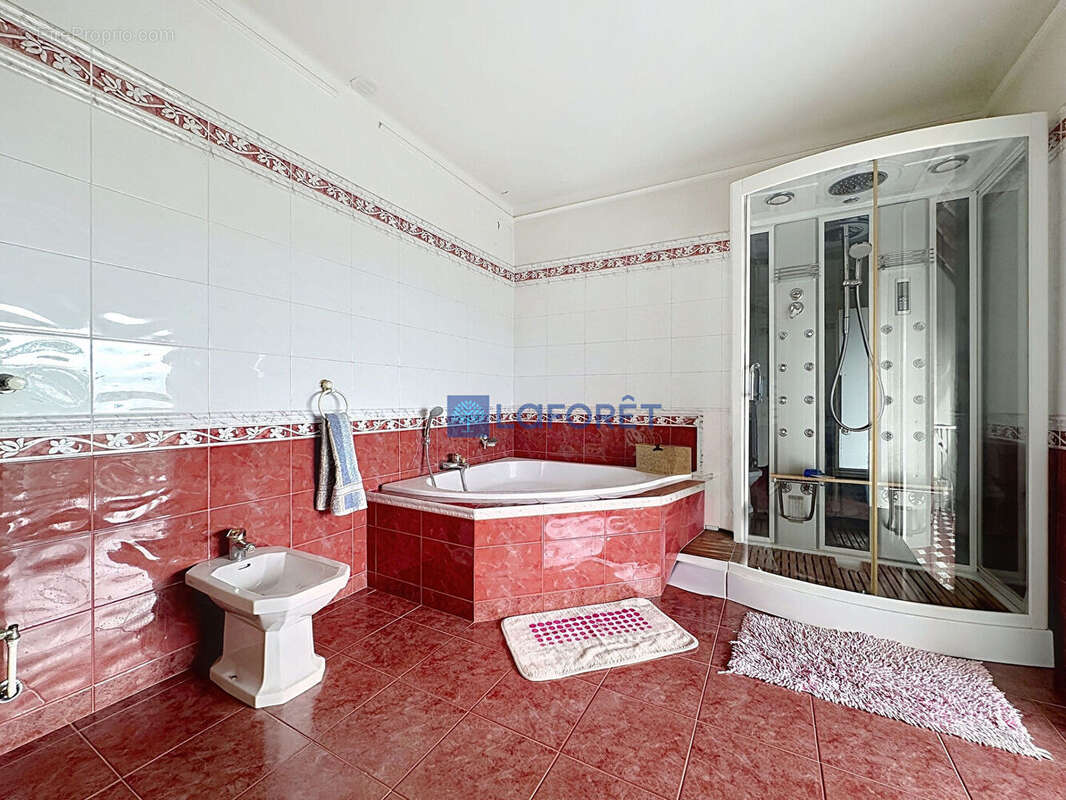 Maison à DRAGUIGNAN