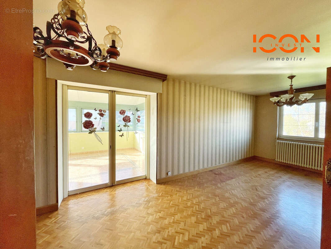 Maison à EVETTE-SALBERT