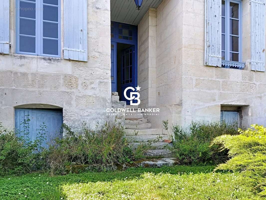Maison à PONS