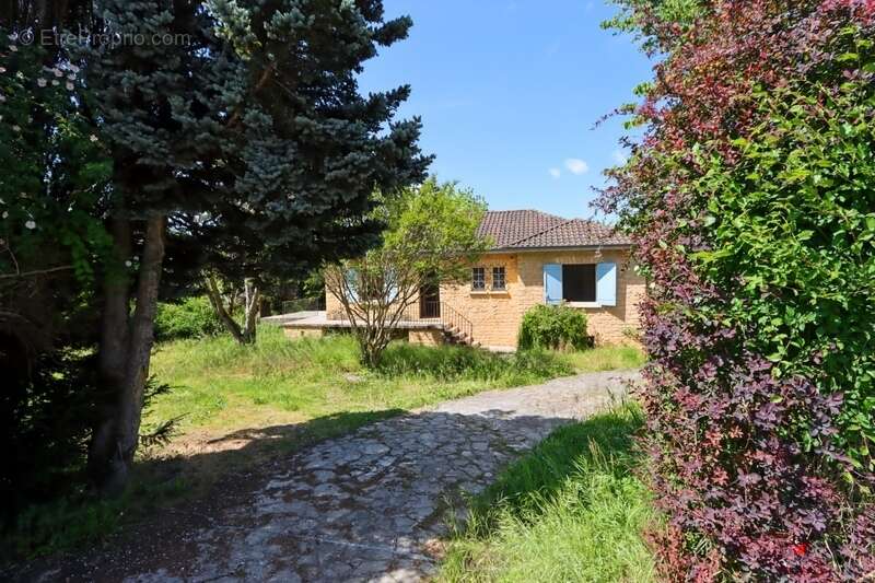 Maison à vendre 4 pièces SIORAC EN PERIGORD, sous-sol de 100m² exploitable  jardin 1933m² - photo 36