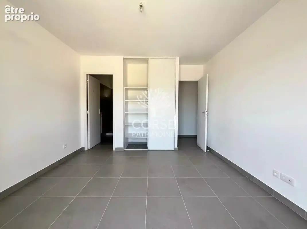 Appartement T4 Duplex avec jardin - photo 8