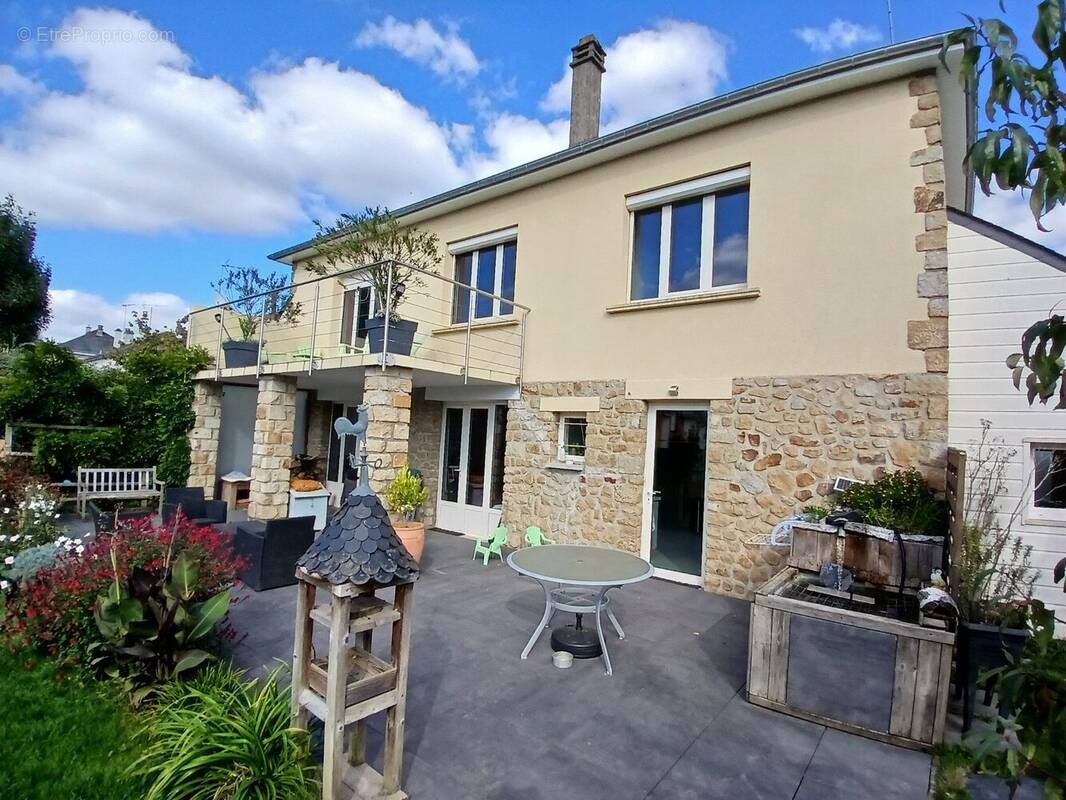 Maison à LAVAL