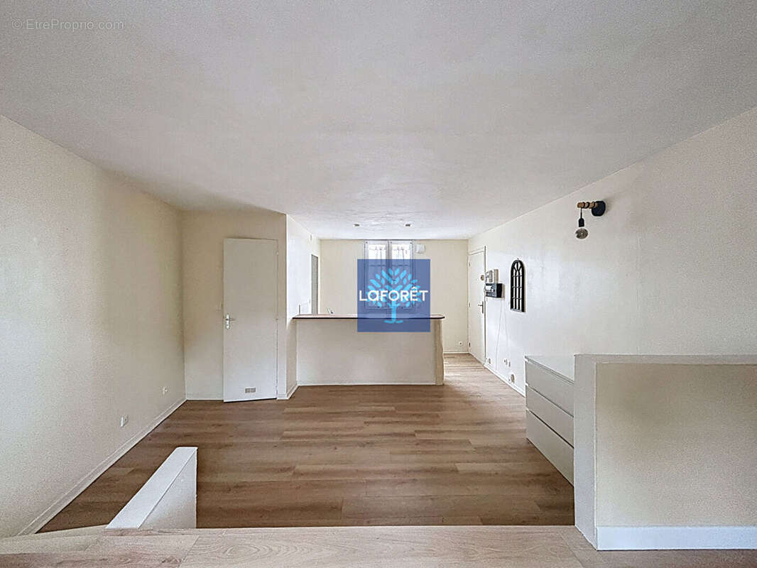 Appartement à VAUREAL