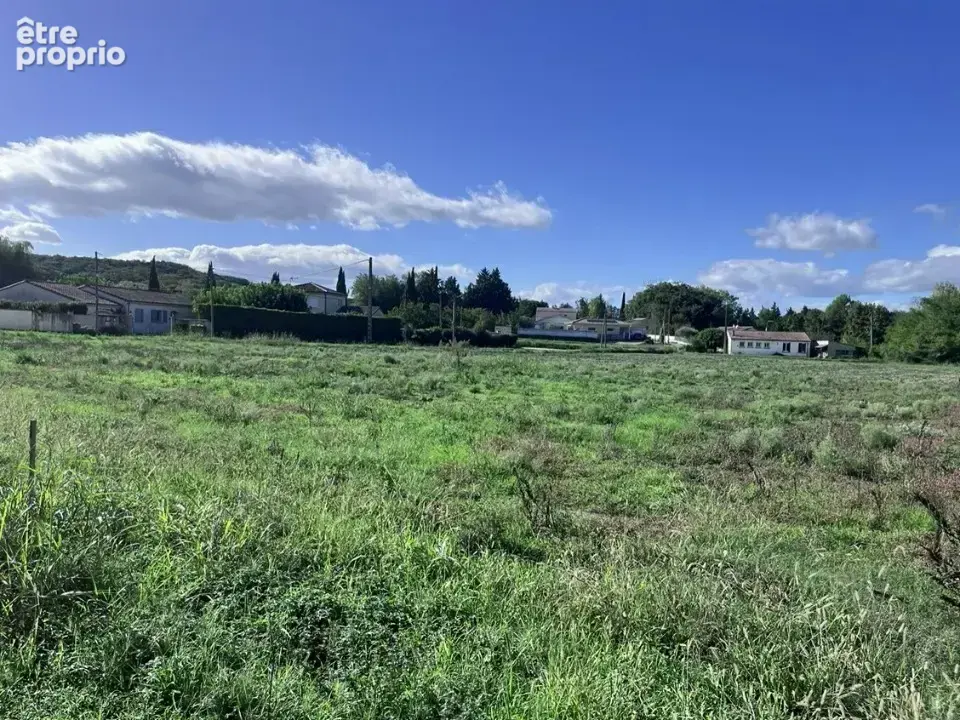 Terrain à MONTBOUCHER-SUR-JABRON