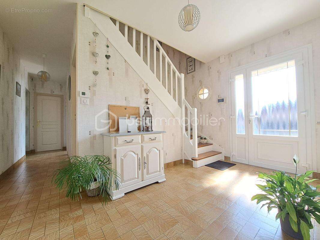 Maison à SAILLY-FLIBEAUCOURT