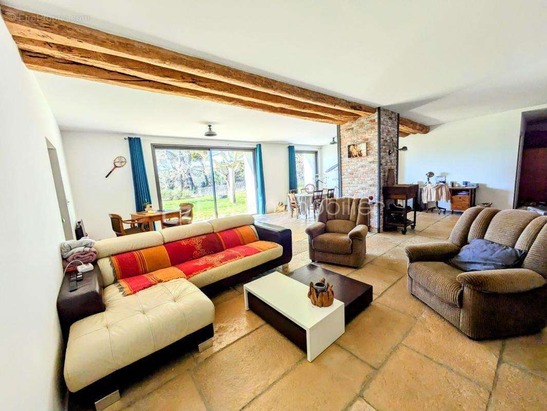 Maison à VILLECROZE