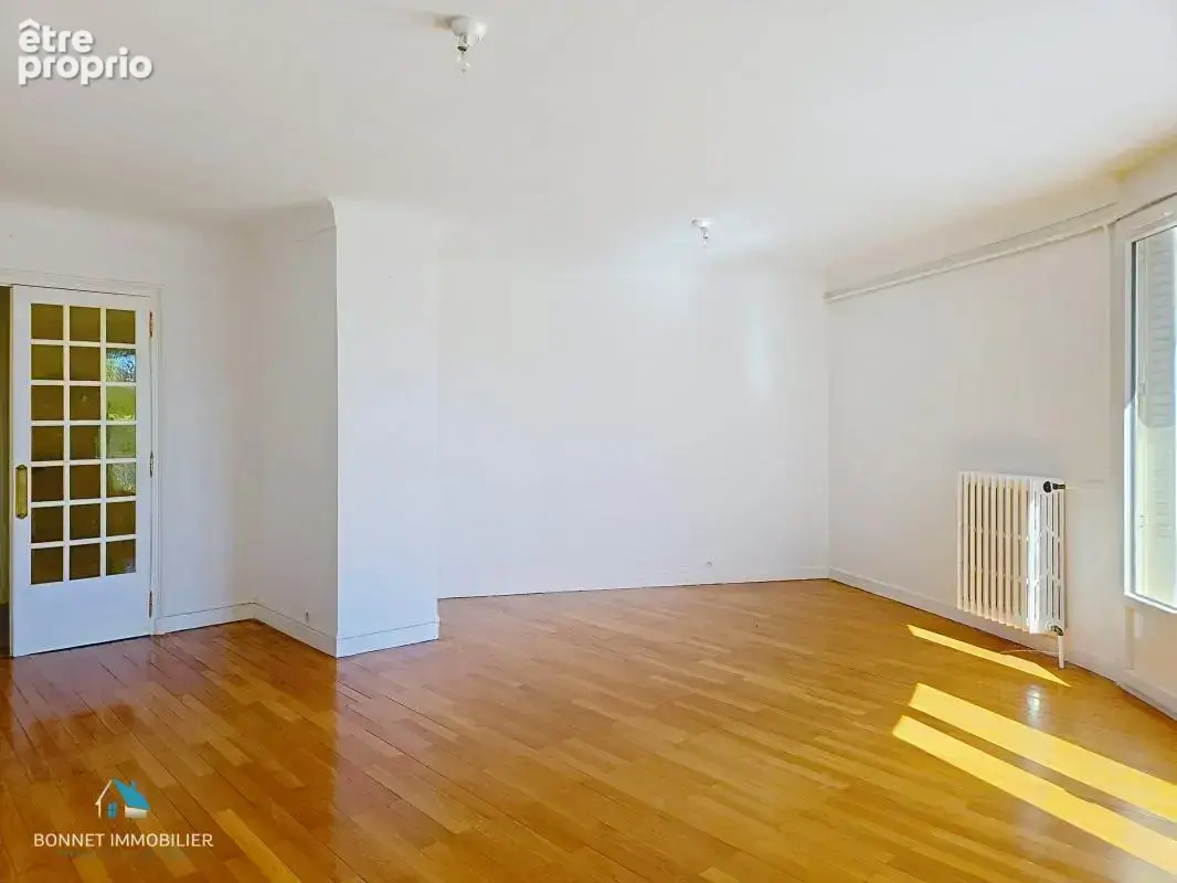 Appartement  de caractère type T3 - 2 chambres - Beaux volumes - photo 2