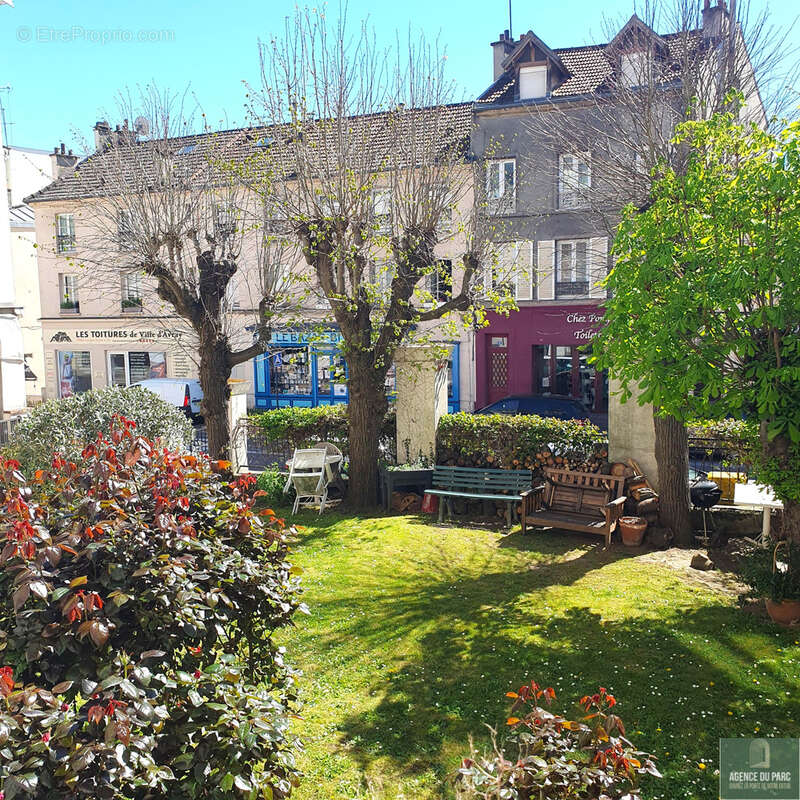 Appartement à VILLE-D'AVRAY