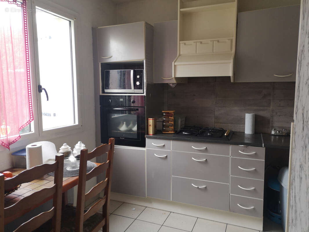 Maison à LES HERBIERS