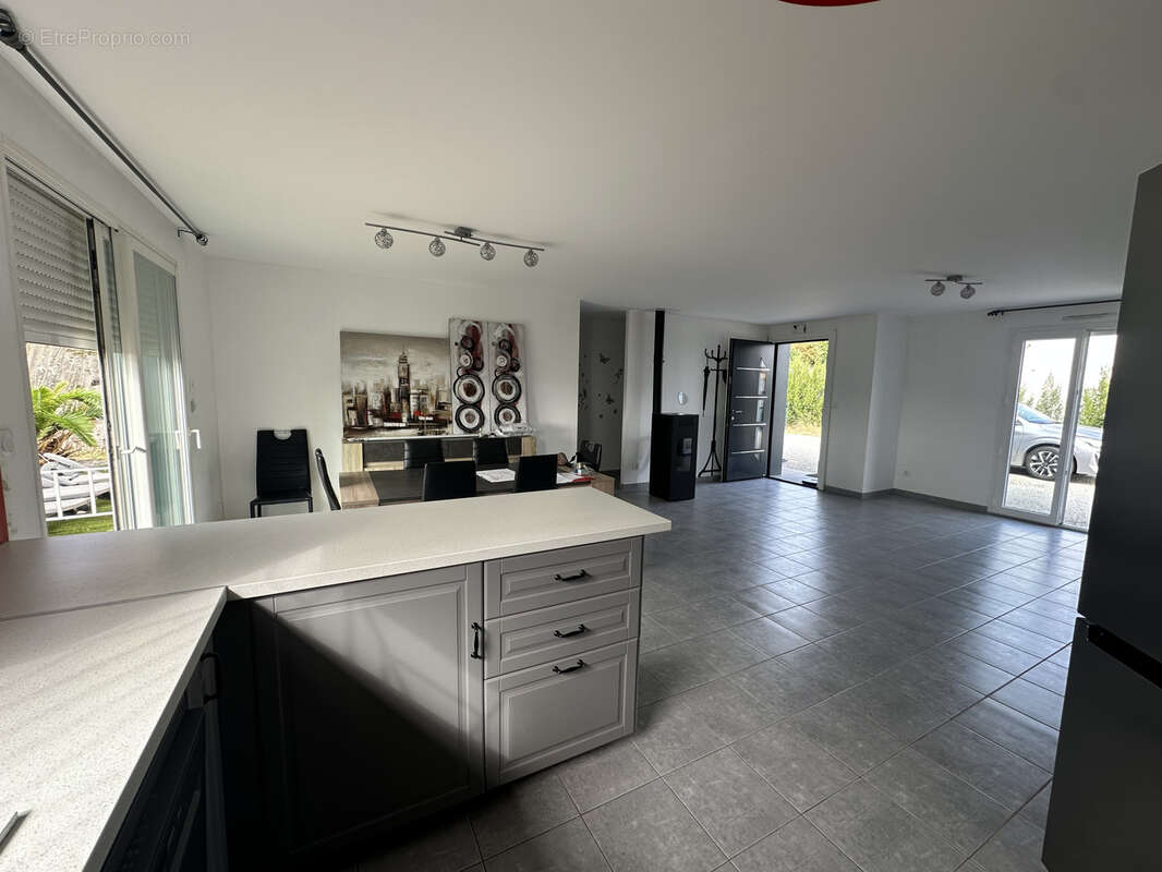 10 mn de Marmande classe energie AA , pour cette villa sans travaux ! - photo 3