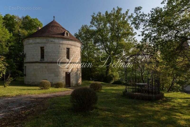 Propriete à vendre 50 pièces proche de TOURS (37) - photo 13