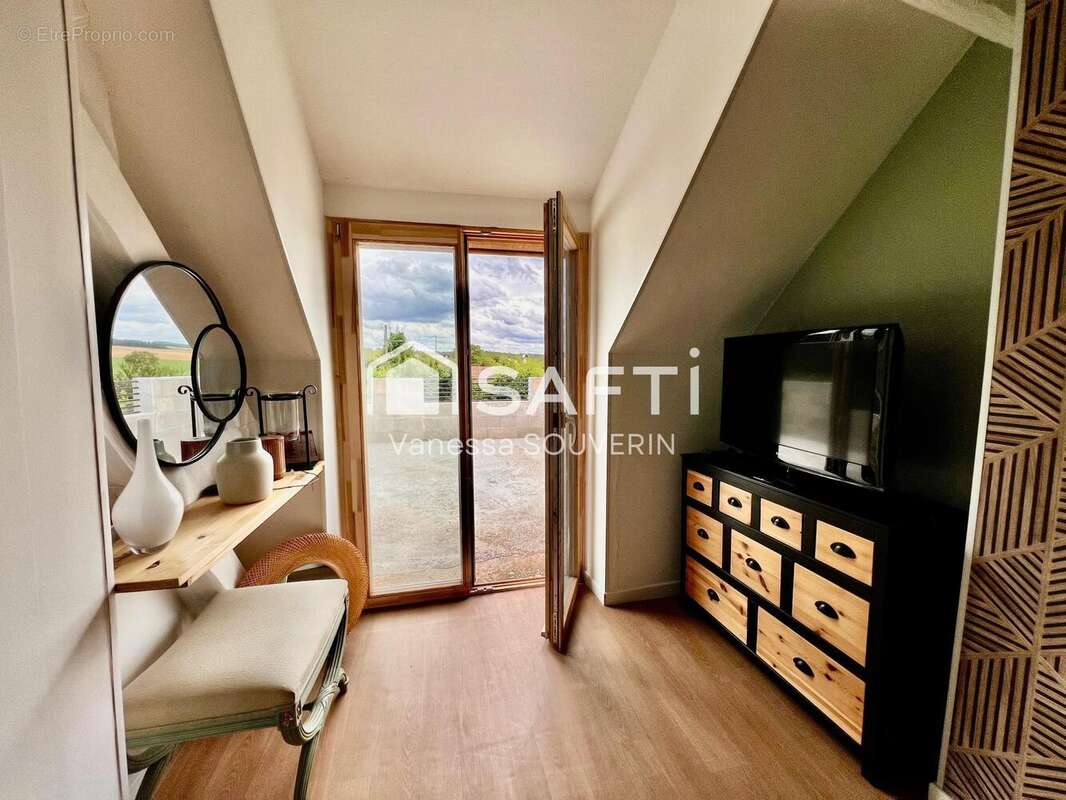 Photo 7 - Maison à THORIGNY-SUR-OREUSE