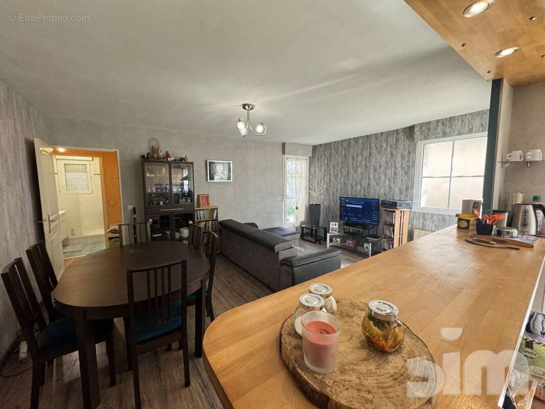 Appartement à VAIRES-SUR-MARNE