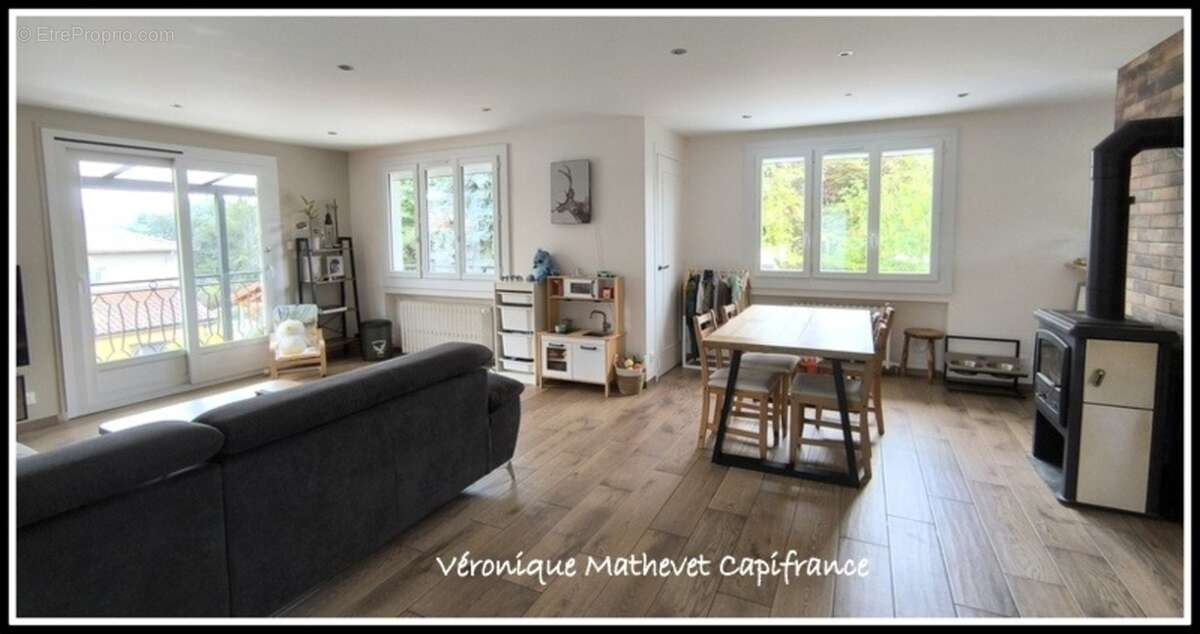 Maison rénovée 123m2 4 chambres sur terrain plat constructible de 1000m2 - photo 5