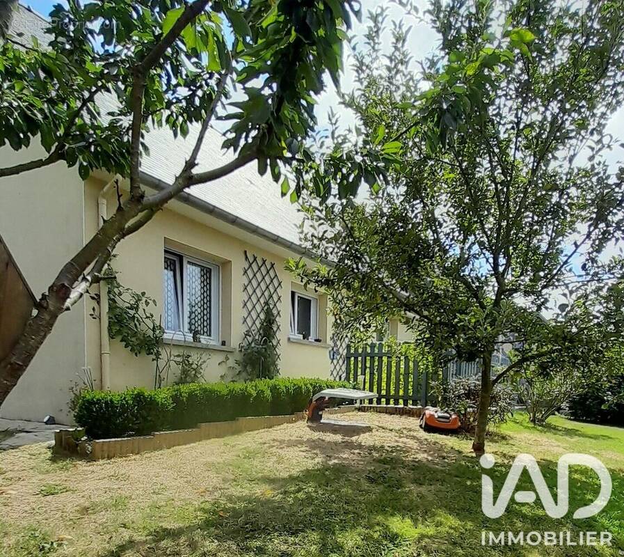 Photo 1 - Maison à VILDE-GUINGALAN