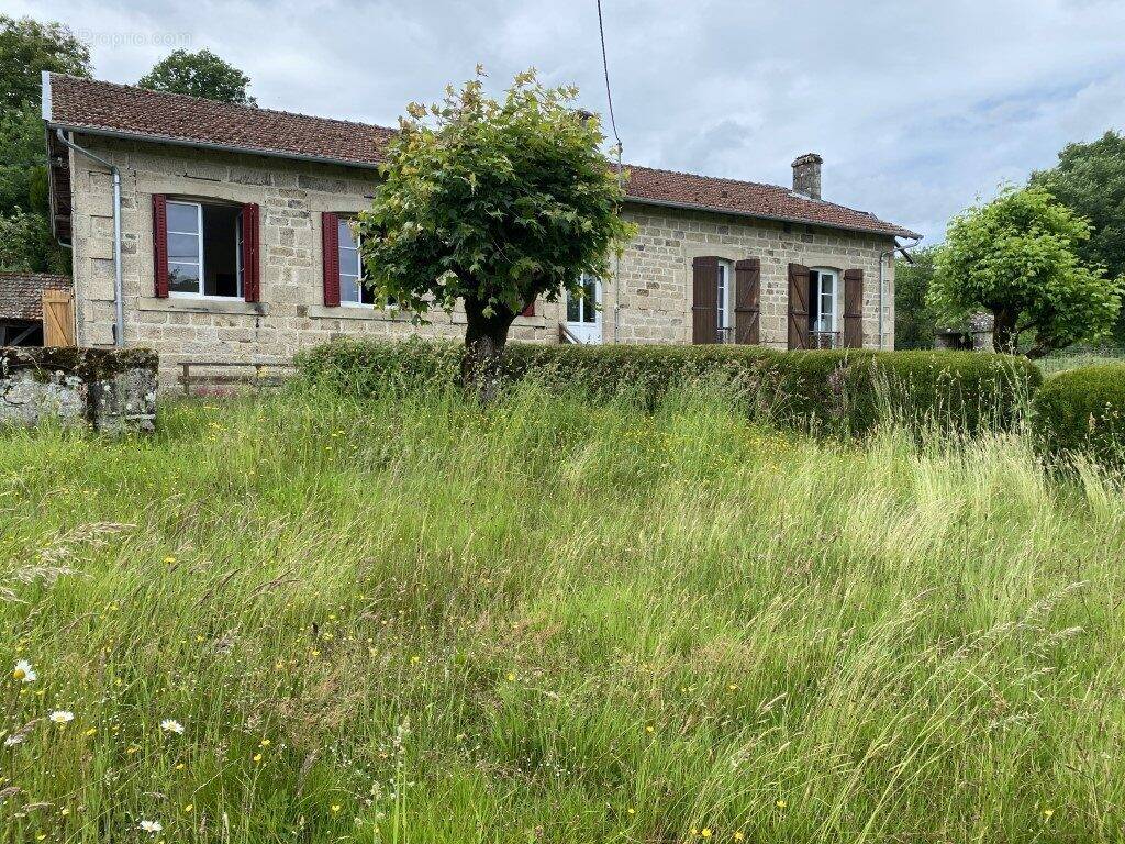 Maison 121 m² à Rempnat  - photo 6