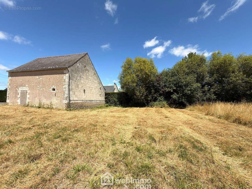 Maison 100 m² à Maze  - photo 7