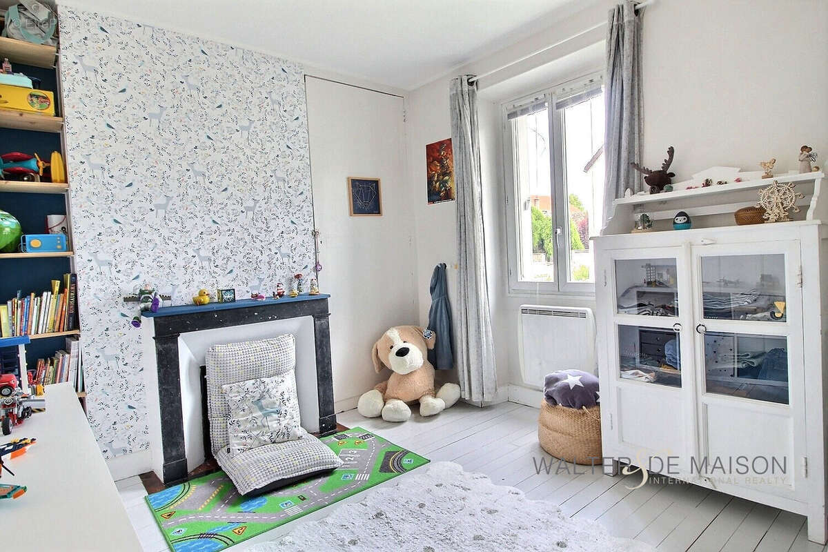 Maison à SAINT-NOM-LA-BRETECHE