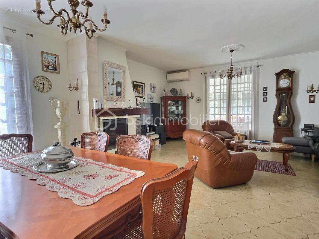 Maison à SAINT-JEAN-DE-VEDAS