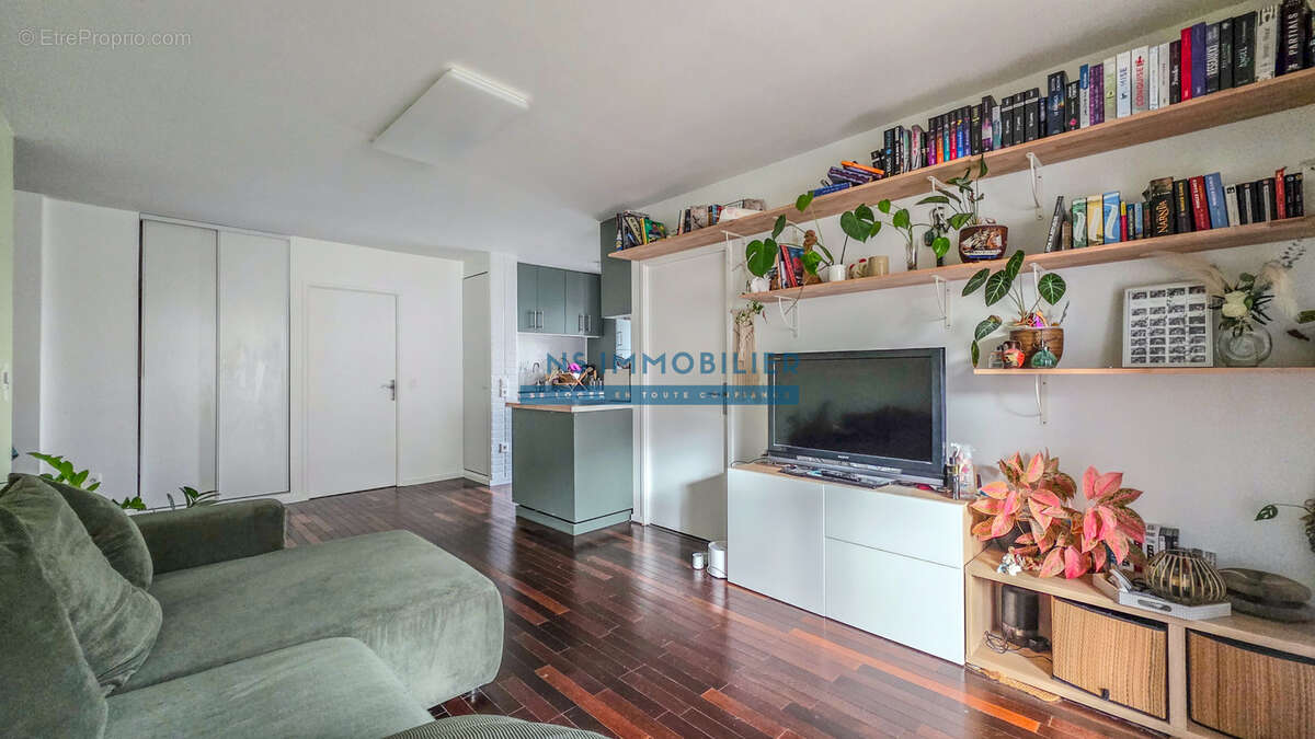 Appartement à SARTROUVILLE