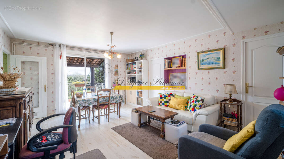 Appartement à MONTELIMAR