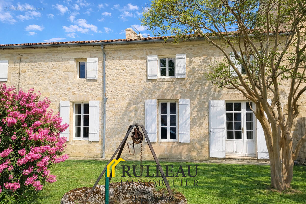 Maison à SALIGNAC