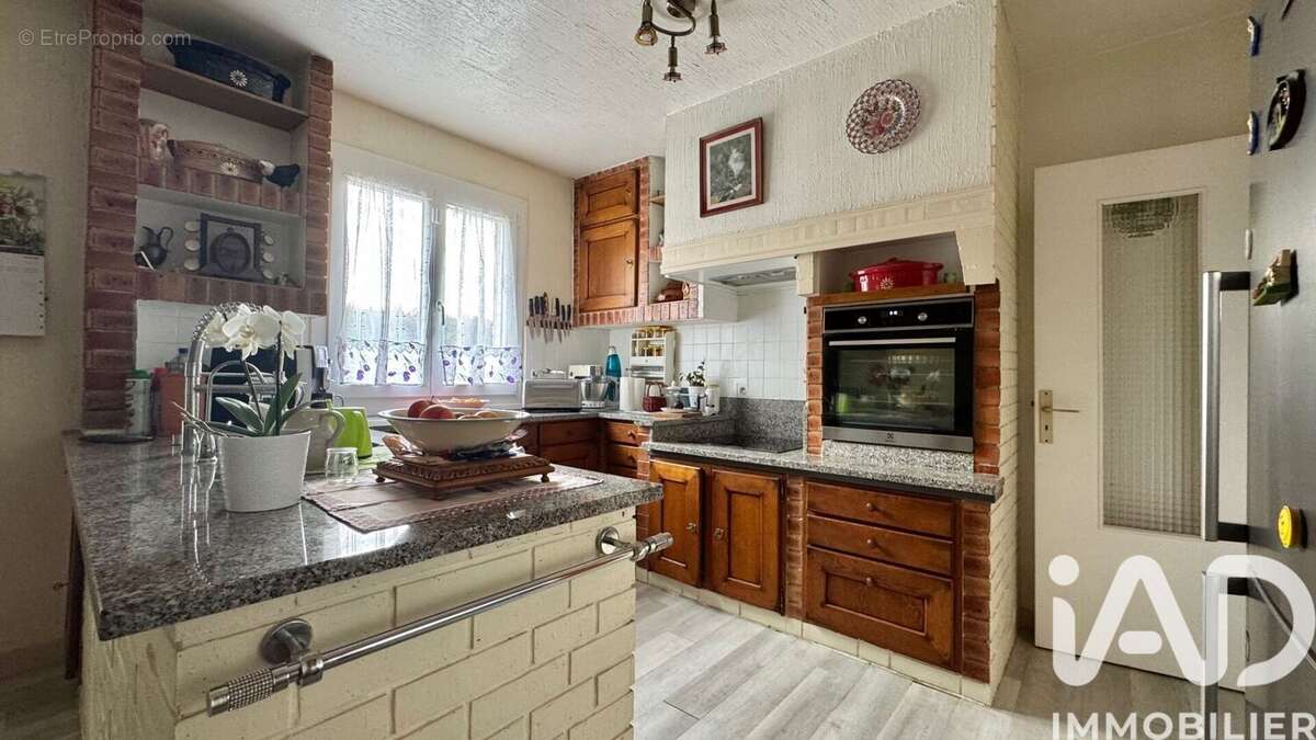 Maison 140 m² à Chatres  - photo 4