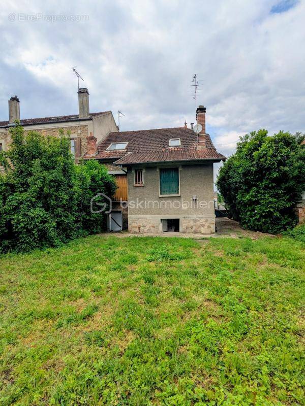 Maison à CORBEIL-ESSONNES