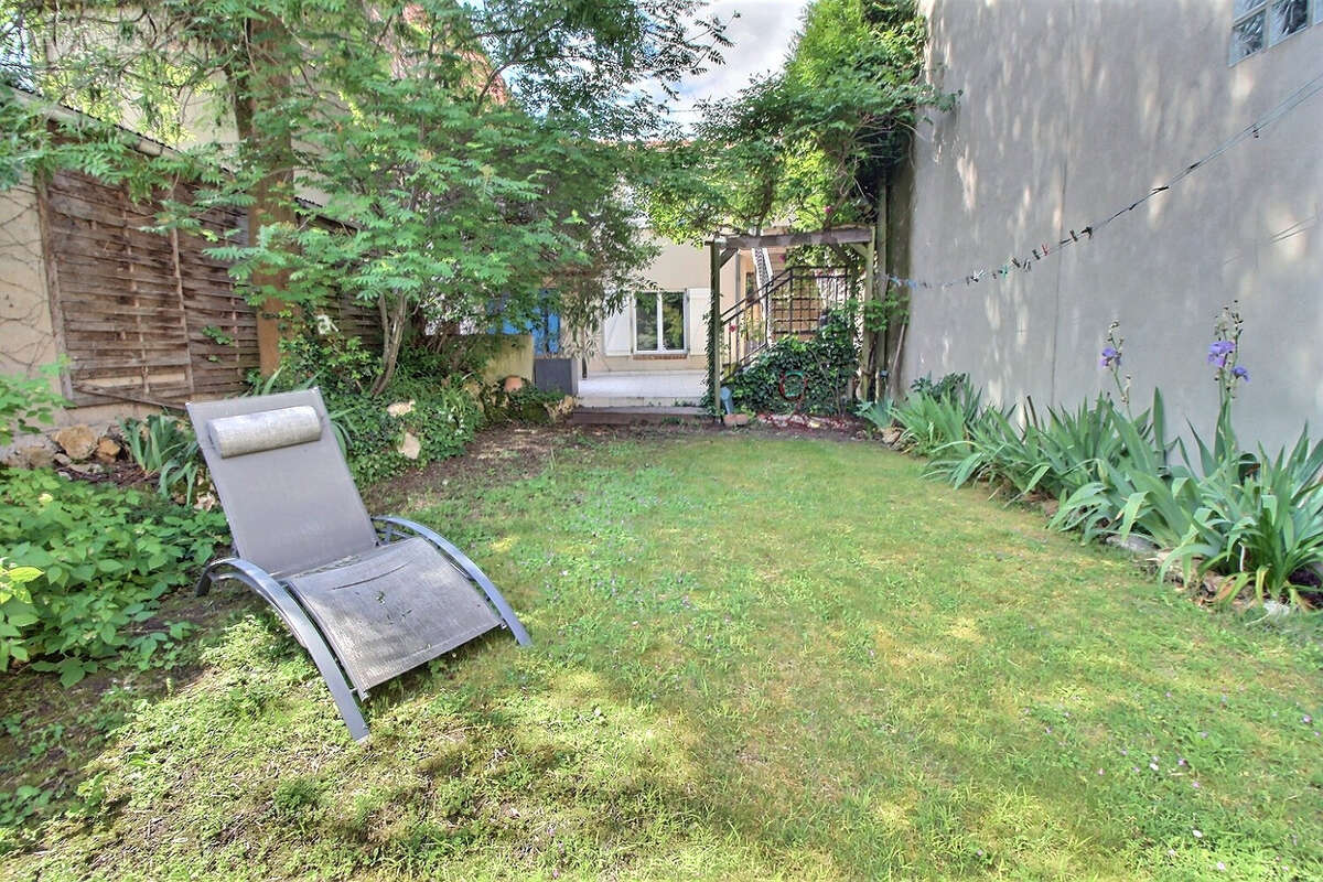 Maison à NANTERRE