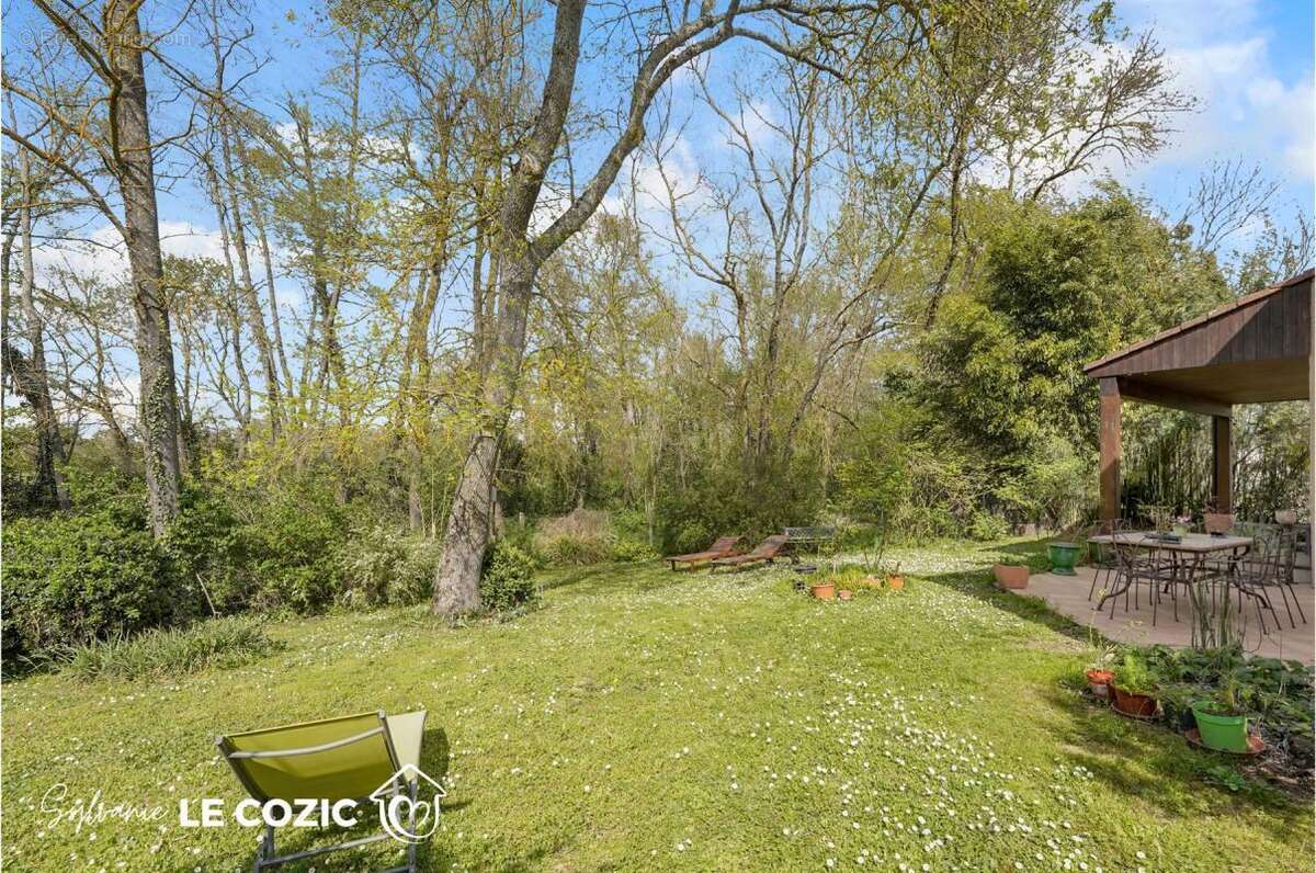 Maison T6 174m² jardin 700m² sans vis-à-vis - photo 3