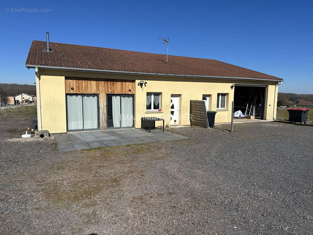 Appartement à DIGNONVILLE