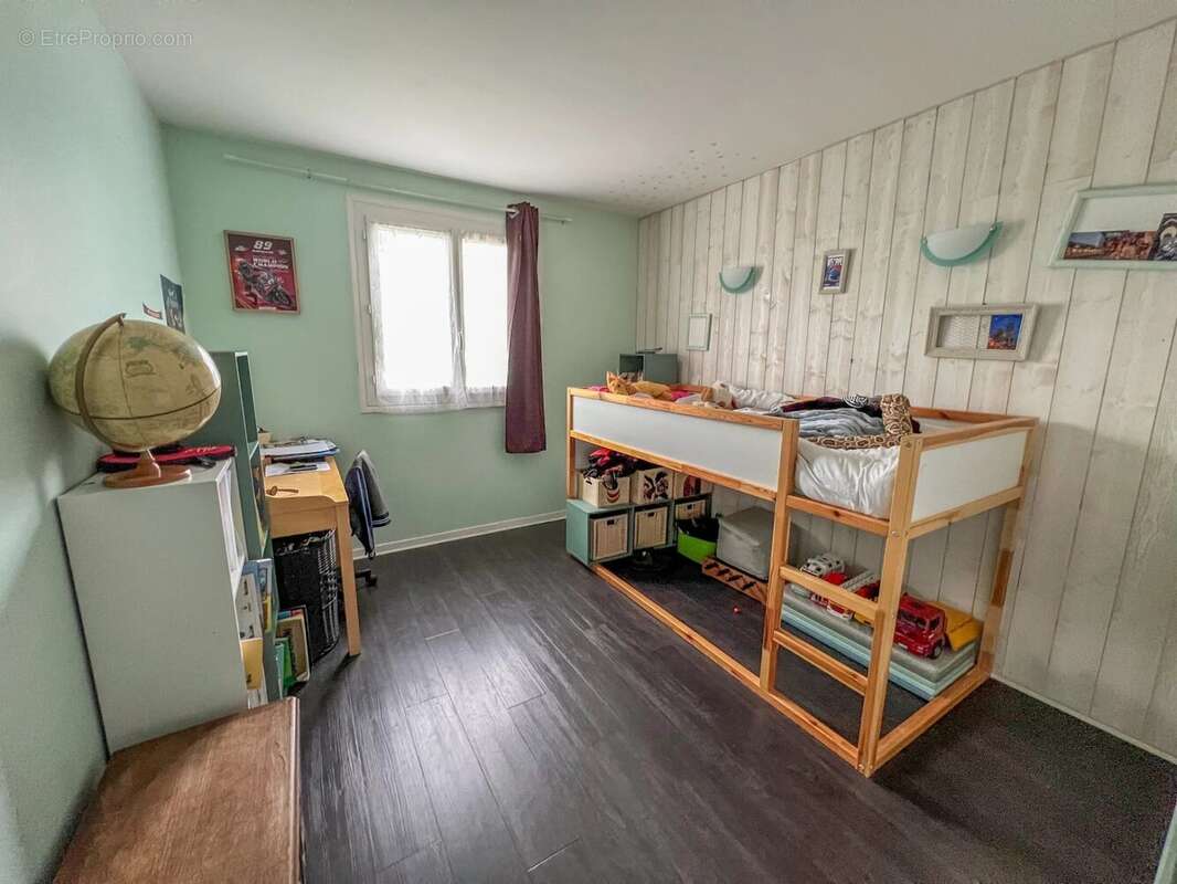 Maison à LE MESNIL-SAINT-DENIS