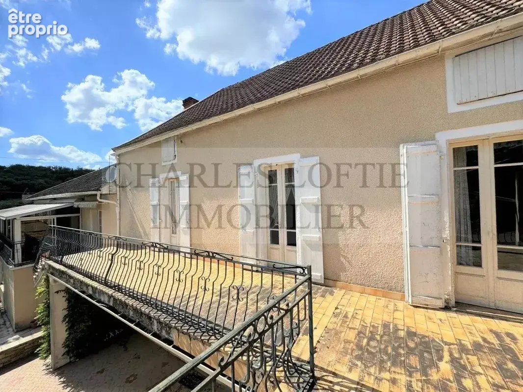 Ensemble immobilier situé à 5 minutes d'un village en Bouriane avec tous commerces - photo 29