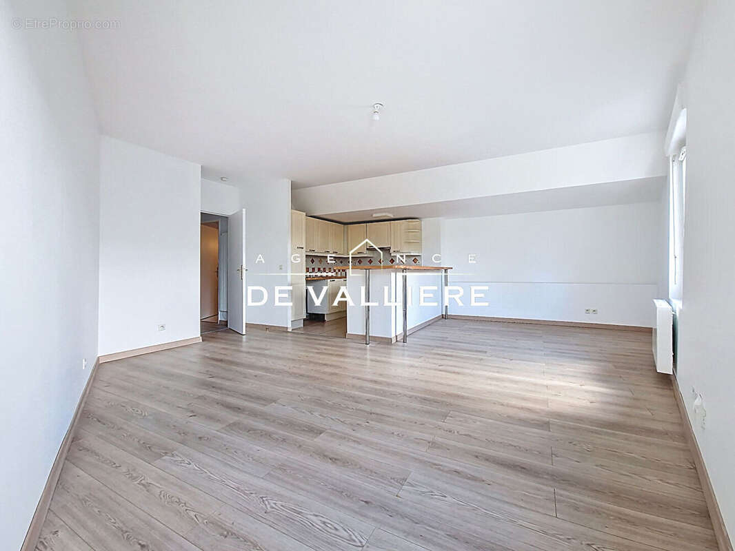 Appartement à NANTERRE